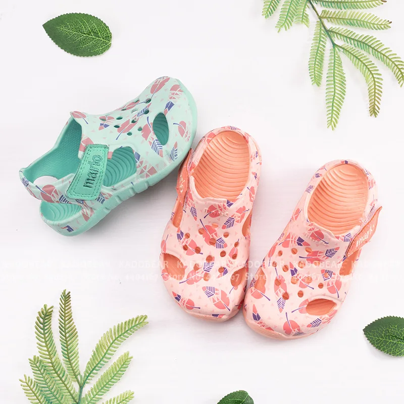 Детская домашняя пляжная обувь на плоской подошве с рисунком Летние тапочки для