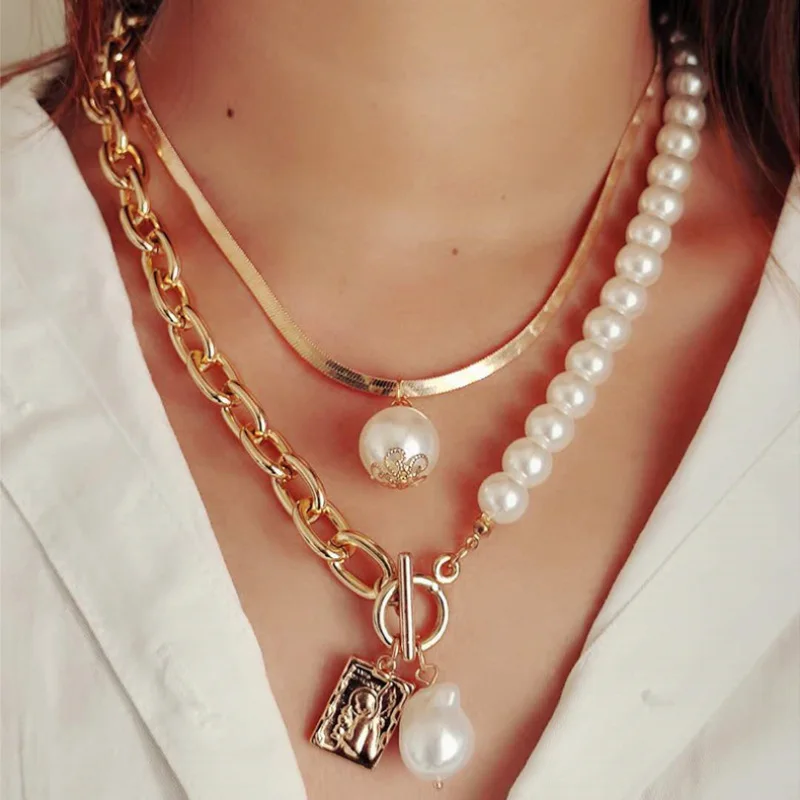 

Vintage Pearl Necklace for Women Multilayer Geometric Metal Lock Coin Portrait Pendants Necklace 2020 Trendy Choker Cool Jewelry