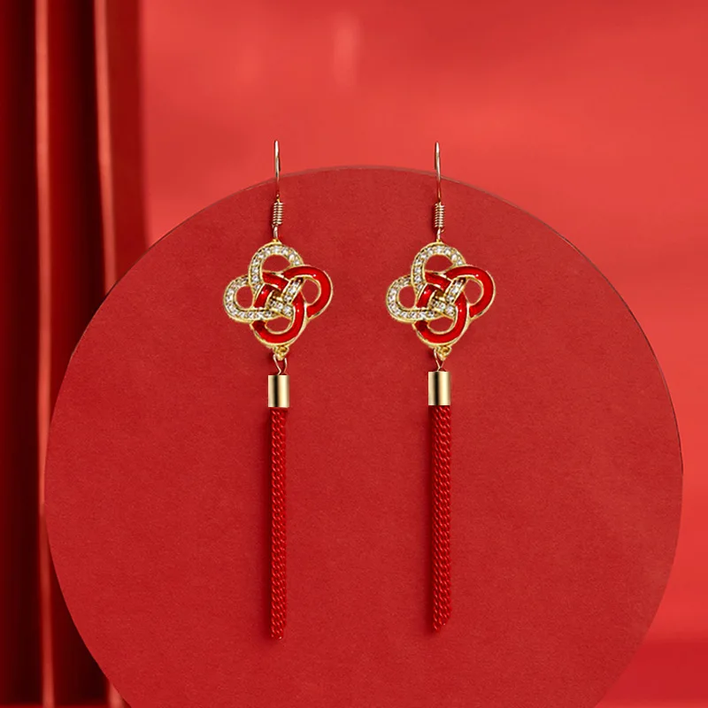 Wholesale Chinese Style New Creative New Year Red Festive Earrings Female Chinese Knot Long Tassel Lucky Peace Knot Earrings