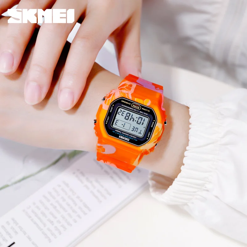 Часы наручные SKMEI Женские электронные водонепроницаемые с хронографом и