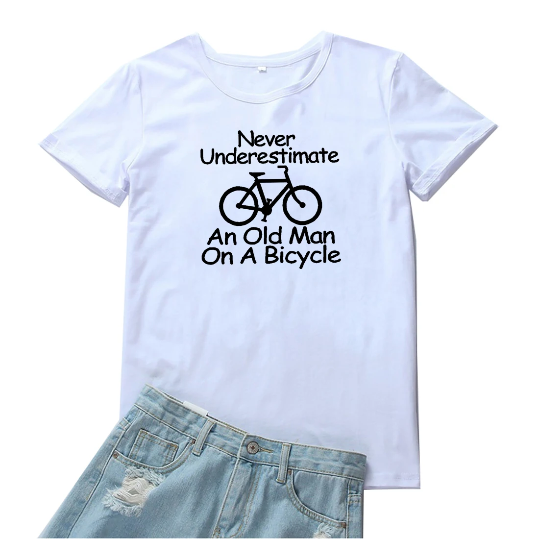 

Never Underestimate An Old Man on A Bicycle Women T Shirt Fashion Red Letter Graphic Tshirt Women Cotton Loose Women T-shirt