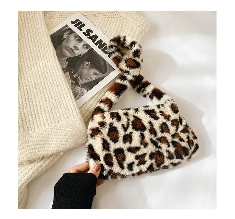 

Winter Vintage Zebra Pattern Shoulder Underarm Bag Female Plush Autumn Handbag Soft Warm Fur Tote Purse For Lady Bag Sac A Main
