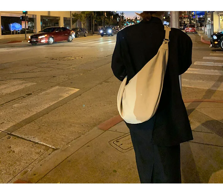 

Vintage Canvas Hobo Bags 2020 Unique Crossbody Bags for Women Fashion Half Moon Women Bag on The Shoulder Dumpling Creamy