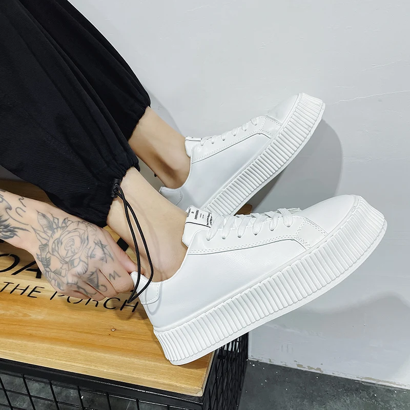 

2021 PU Leather Men's White Casual Man Vulcanize Sneakers Breathable Sport Walking Running Summer Platform Flats Shoe