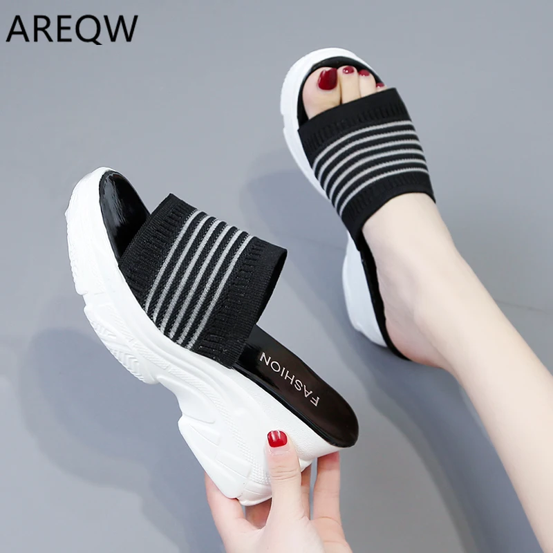 

Women Summer Flip Flops Flat Shoes Ladies Sandals Slipper Indoor Outdoor Flip-flops Beach Shoes Striped Design Slippers