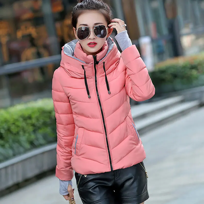 Женское зимнее пальто с капюшоном Модная приталенная парка хорошего качества