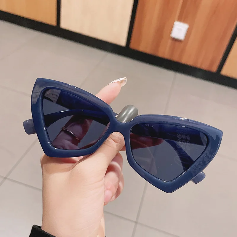 

2021 New Fashion Funny Triangle Sunglasses Women Vintage Polygon Colorful Sun Glasses Female Show Shades Hip Hop Oculos De Sol