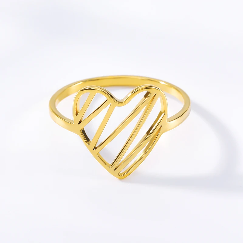 Регулируемое золотистое кольцо с отверстиями в форме сердца Открытое