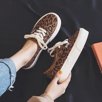 2020 Autumn Winter New Canvas Shoes Girls Low Top Lace Up Tiger Fur Lined Gumshoes Women Casual Shoes Chic Fashion All Match