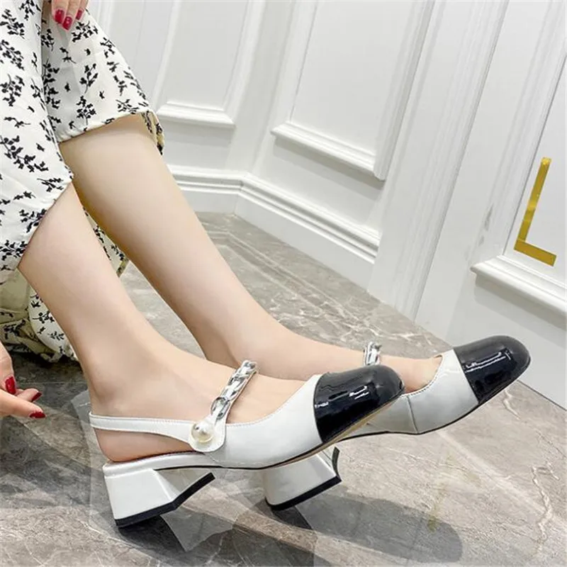 Туфли-лодочки женские на низком каблуке с квадратным носком розовые серебристые