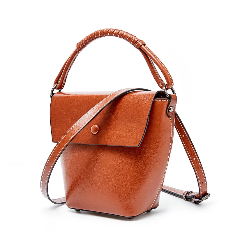 

2020 Summer New Non-Mainstream Design Women's Leather Bucket Bag Leather Verticle Casual Shoulder Handbag