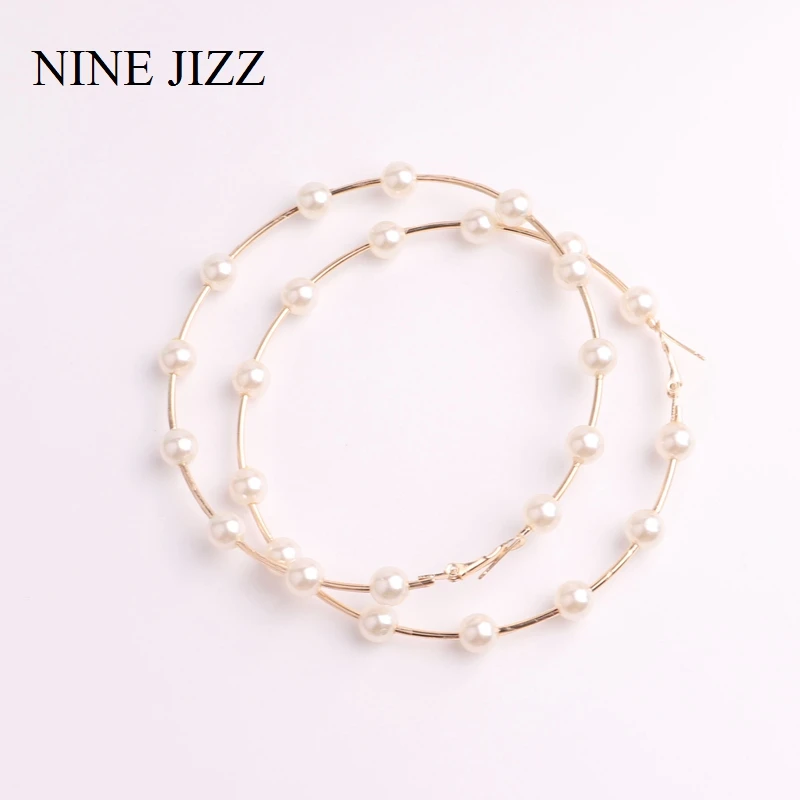 

NINEJIZZ White Imitation Pearl Circle Hoop Earrings Simple Gold Color Metal Earrings Women's Fashion Big Circle Hoops Statement