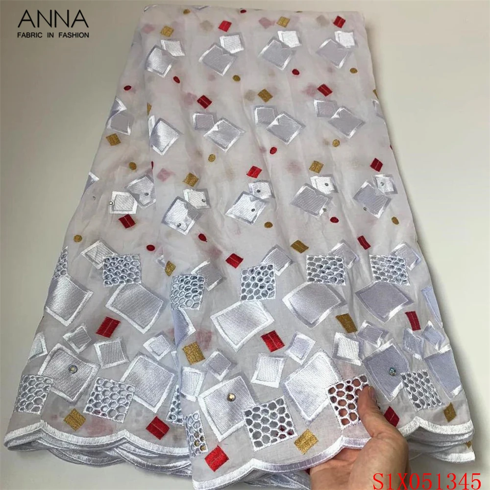 

Анна модная нигерийская кружевная ткань с швейцарской вышивкой Стразы с камнями 100% Хлопчатобумажная Ткань 5 ярдов для женской одежды