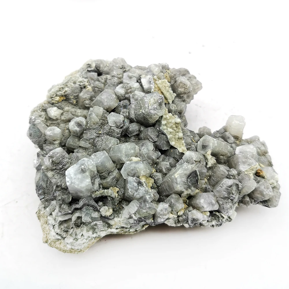 Натуральный флуоресцентный серый кальцит 577 г колональный калькспар скелетный