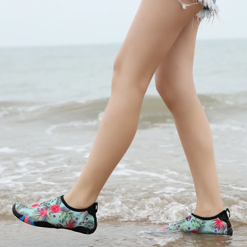 

Barefoot Sneakers Swimming Shoes Water Sports Aqua Seaside Beach Surfing Slippers Upstream Athletic Footwear Kids Barefoot Shoes