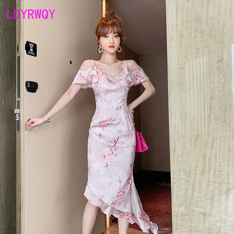 

LDYRWQY 2021 summer new feminine lotus leaf swing satin sling retro print dress Office Lady Sheath