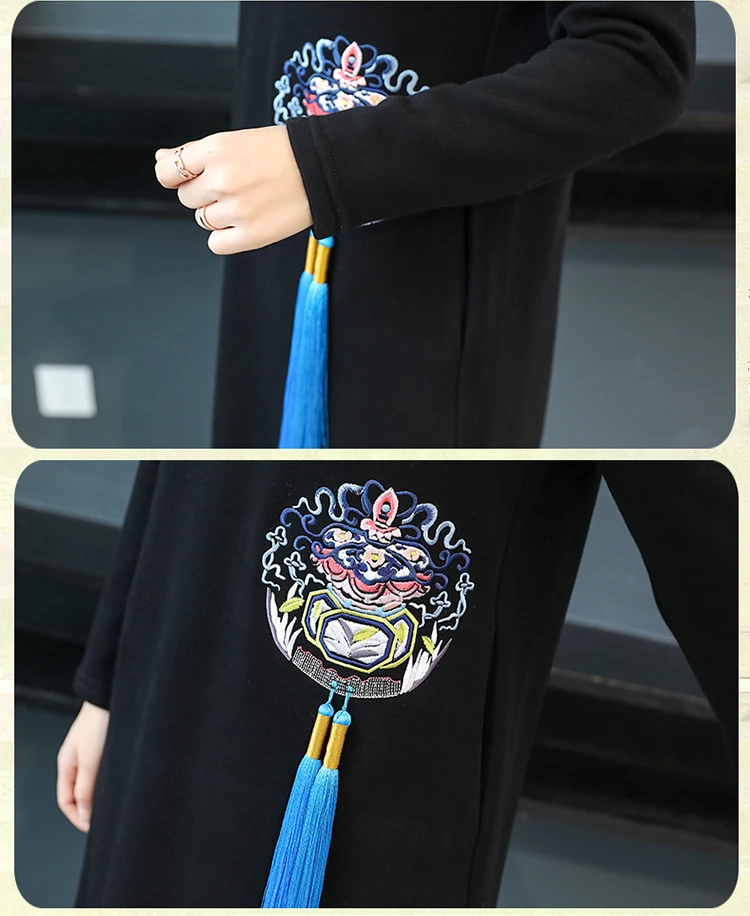 Длинное удобное женское платье с высоким воротником и кисточками большие