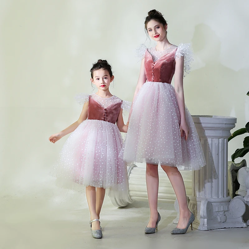 

New O-Neck Parent Child Prom Gown Fashion Knee-Length Pleat Short Sleeves Empire A-Line Mother And Daughter Banquet Dresses H685