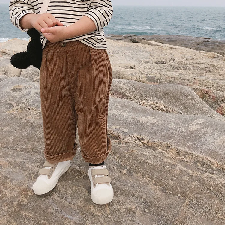 Милые модные вельветовые брюки с широкими штанинами для девочек на осень