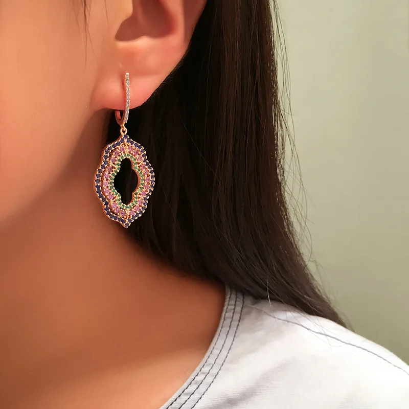 

Hollow color zircon hollow flower earrings French nightclub wind long colored diamond ear rainbow tassel earrings