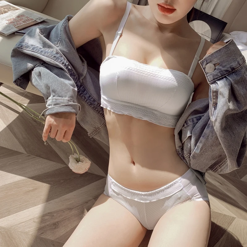

Women's Intimates
