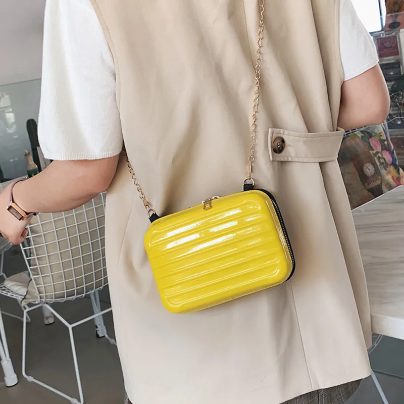 Женская сумка для багажа мягкая квадратная из ракушки на плечо с цепочкой и