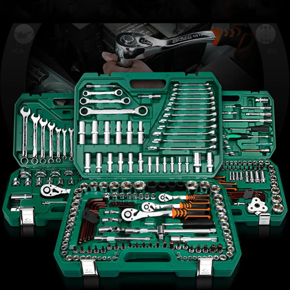 Набор инструментов для ремонта автомобиля комплект с пластиковым ящиком