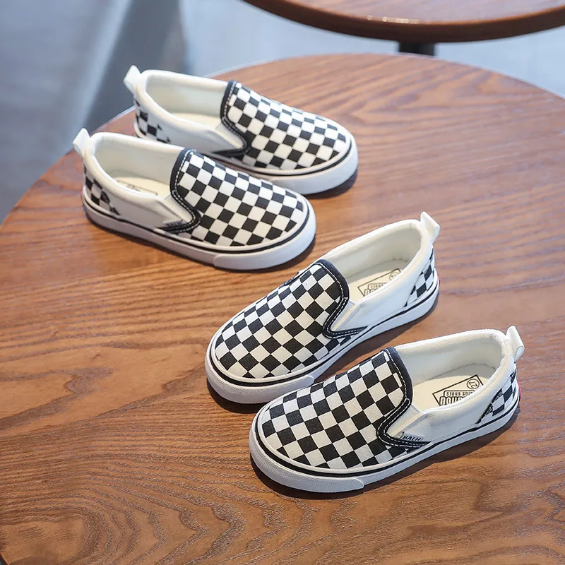 

Kids Boys Casual Flat Shoes Children Fashion Black White Plaid Shoes Teens Girls Comfortable Skate Shoes Toddler Trend Overshoes