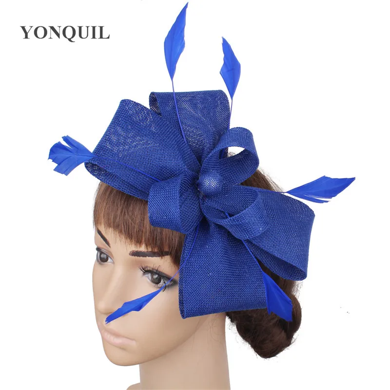 ,   ,      Fascinator