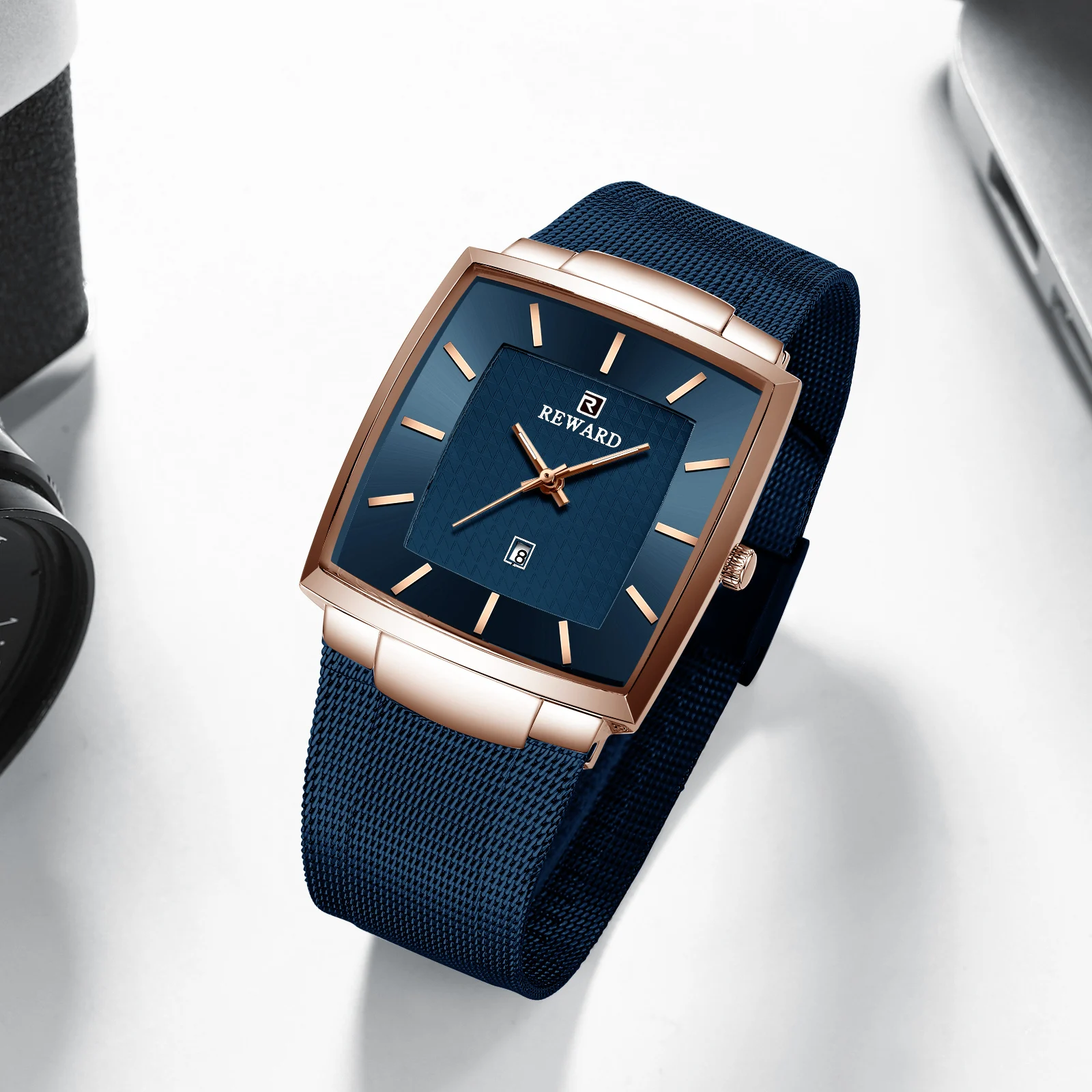 Часы наручные мужские кварцевые модные водонепроницаемые тонкие спортивные в