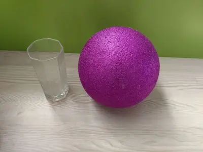 Фиолетовые пенопластовые шарики из пенопласта вечерние свадебные праздничные