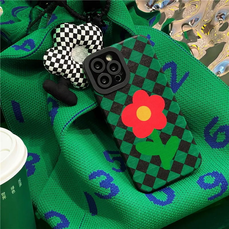 

Retro Green Lattice Red flower Phone Case For iPhone 7 8 Plus 13 12 11 Pro Max X XR XS Max Matte Leather Back Cover Capa