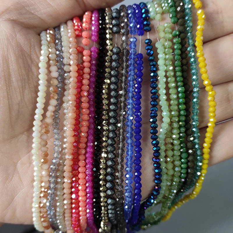 Ожерелье ручной работы с хрустальными бусинами ракушками и буквами различные