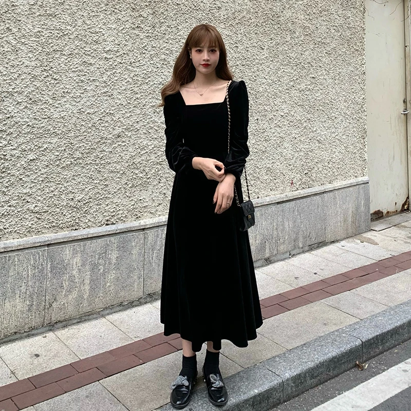 

French Style Vintage Velvet Long Dress Black Dress Style Autumn and Winter Skirt Women 2020 New Temperament Square
