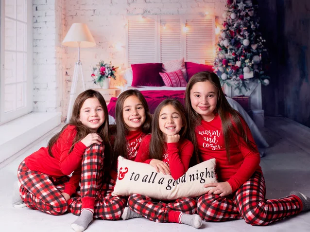 С изображением кирпичной стены для малышей с новогодней елкой фон фотосъемки в