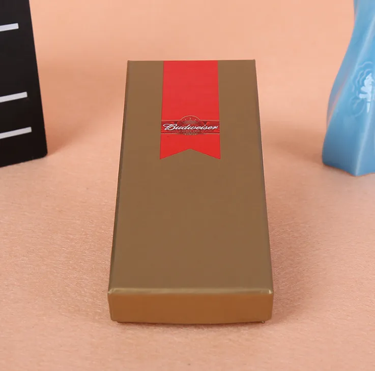 Конкурентоспособная цена индивидуальная белая фотомагнитная крышка и жесткая