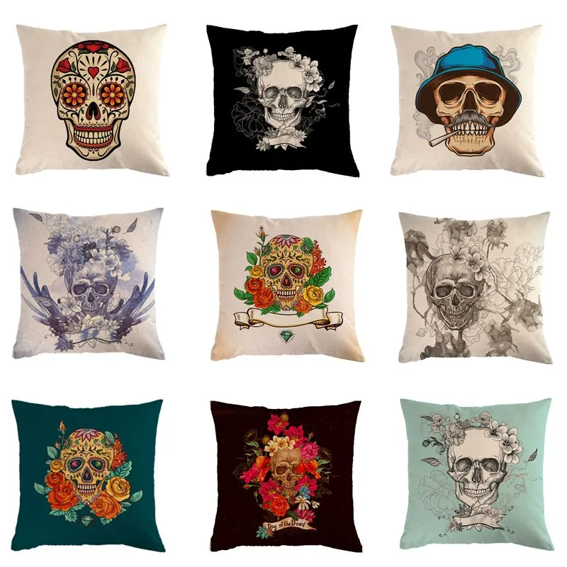 Декоративная наволочка 45x45 см с изображением акварельных черепов и