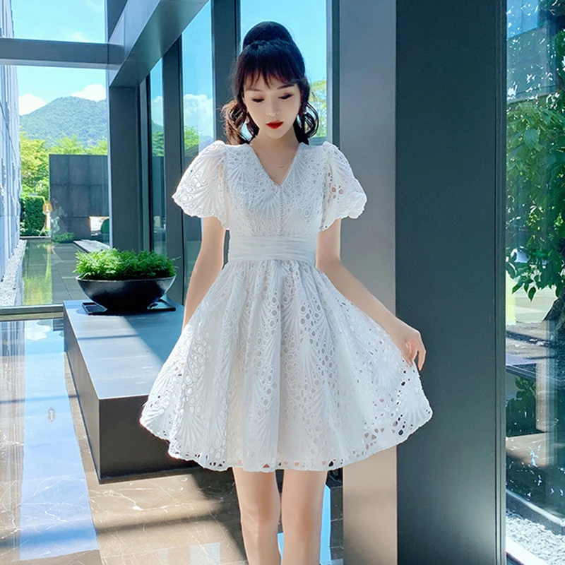

Fashion Vintage Sexy Hollow Puff Sleeve Bow Mini Party Dress Ladies Elegant Casual Embroidery Pearl Female White Short Dress