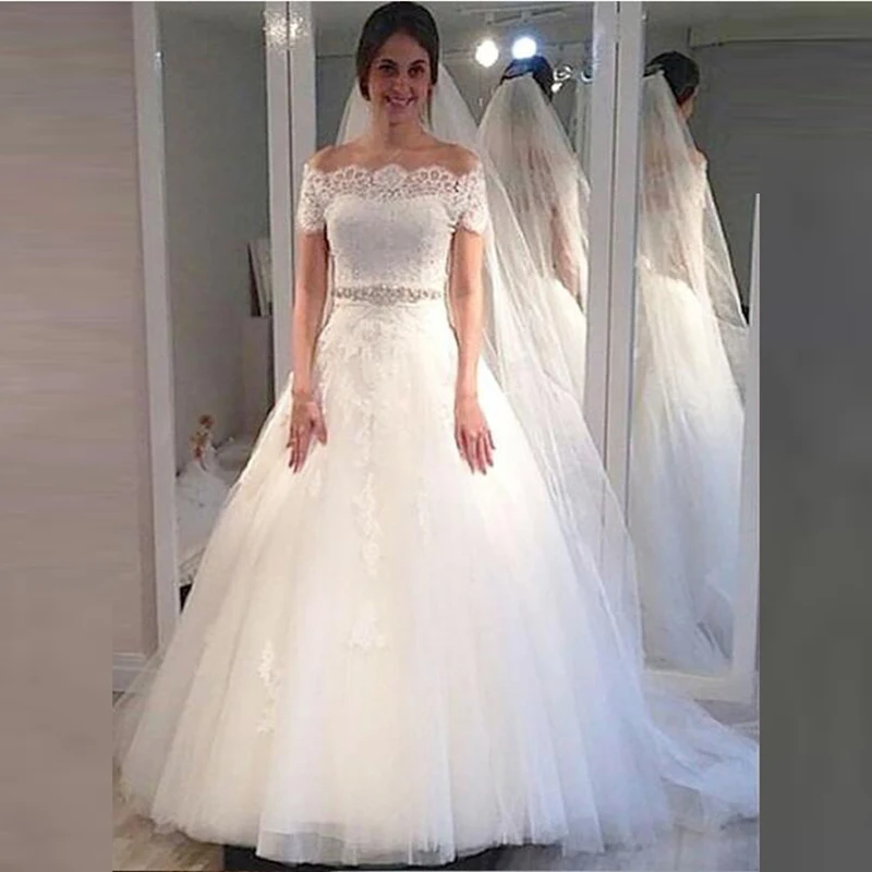 

Modern Classic White Lace Off Shoulder Short Sleeve Bridal Wedding Dresses Bateau Neckline Beads Wedding Gowns for Bride On Sale