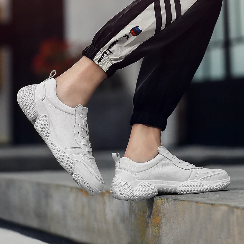 

Men's 100% Cow Genuine Leather Casual shoes Men Dress Shoes Autumn Waterproof Lace-up man White Designer Sneakers