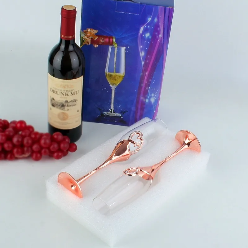 

Whiskey glass champagne red wine glass rose gold goblet wedding gift pair of heart-shaped diamond crystal glass martini glass