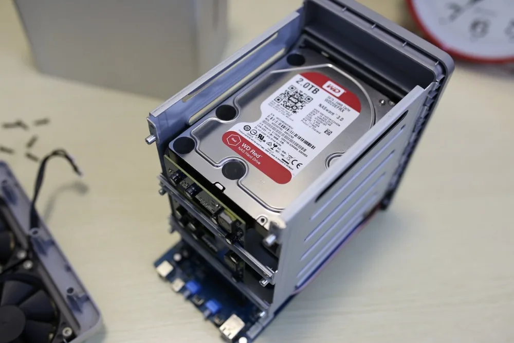 4bay 2,5 '/3," SATA HDD корпус 4 лотка массив type-C usb3.1 высокоскоростная Функция Raid поддержка 32 ТБ безопасное надежное хранилище