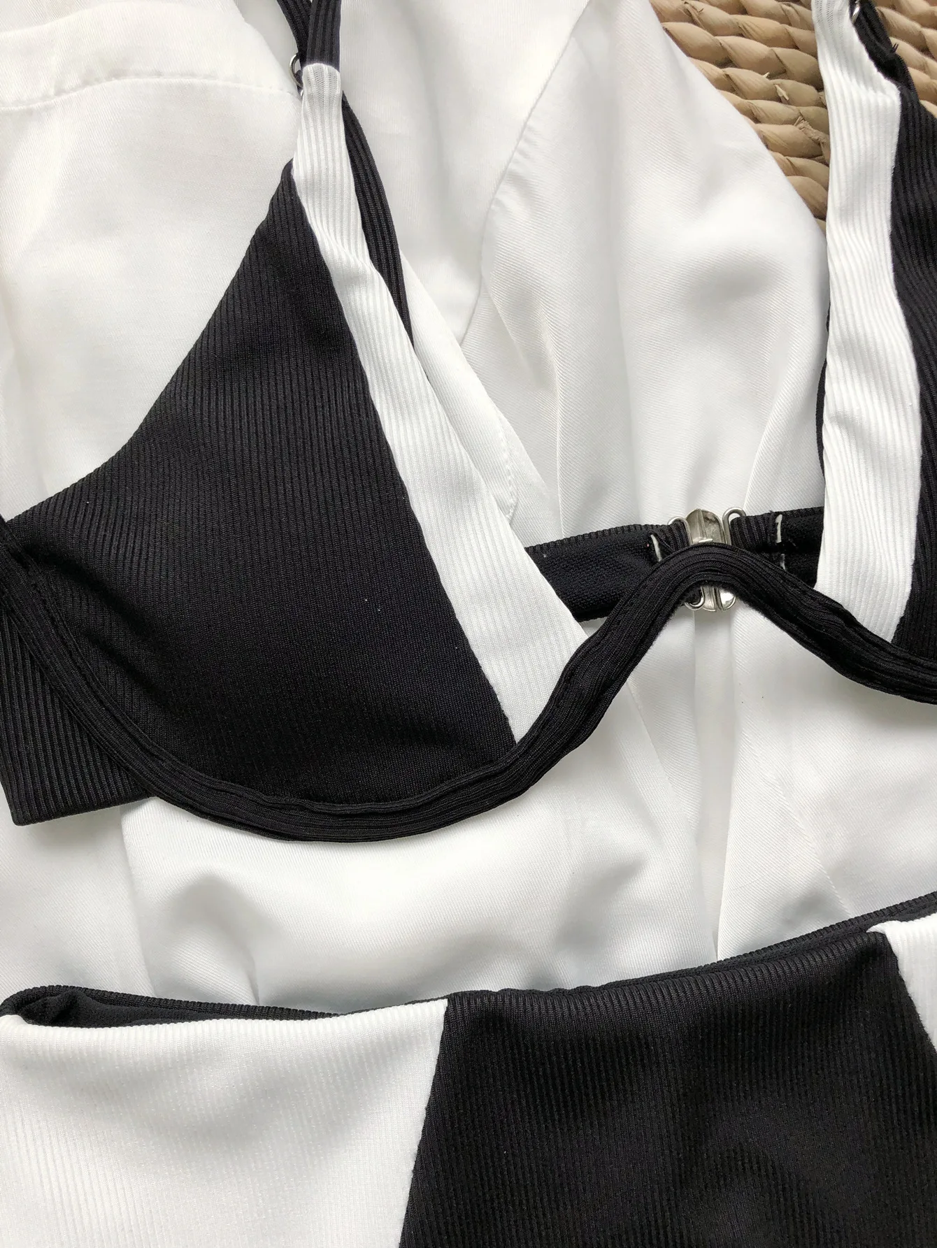 

Sexy High Waist Bikini 2021 Women Black White Patchwork Push Up Underwire Swimsuit High Cut Bathing Suit Swimwear Biquini