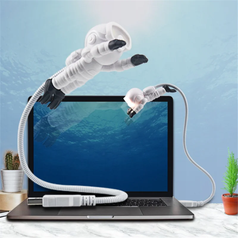 Светодиодный ночсветильник с USB-портом в виде астронавта | Лампы и освещение