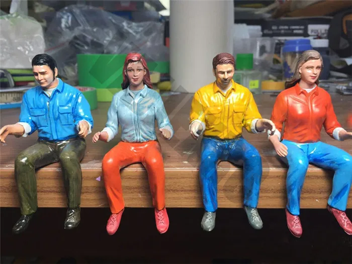 

1/14 Scale Male and Female Drivers Doll for 1/14 Scale Remote Control Truck Tractor