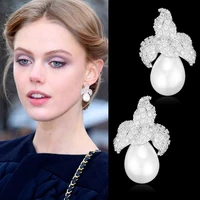 larrauri famous brand trendy monaco imitation pearl stackable earrings for women wedding pendientes mujer moda 2020