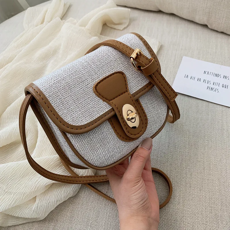 Сумка-седло кошельки с кисточками длинным ремешком коричневые через плечо Amelie