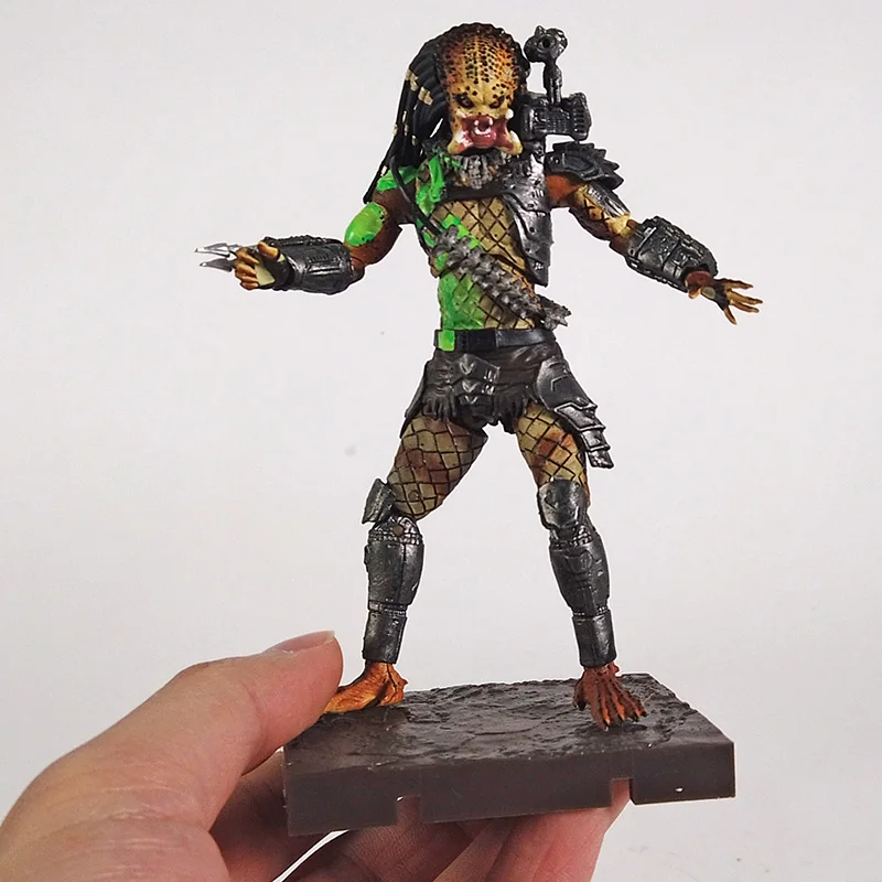 

Exquisite Mini Predator Jungel Hunter Battle Damage 1/18 Scale PVC Action Figure Collectible Model Toy