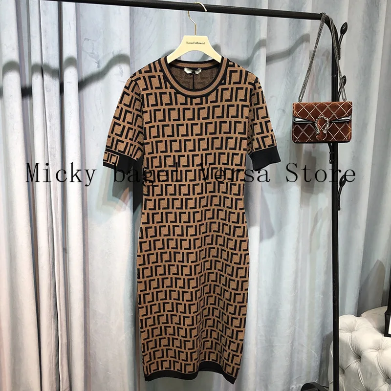 

21 luxury design letter printing women's fashion short sleeve knitted dress women's over knee mid length slim ice silk hip skirt