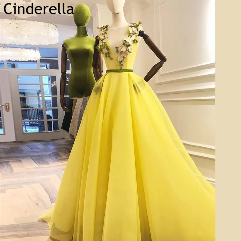 

Yellow Evening Dresses 2020 V-Neck Sleeveless Zipper Back Hand Made Flower Evening Dresses barato vestidos de fiesta de noche